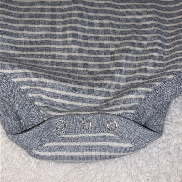 Hanna Andersson Gray & White Striped Onesie 18-24M EUC 80 - Picture 5 of 7